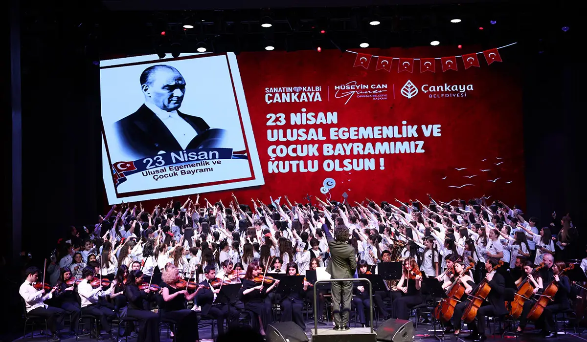 Çankaya’da Dopdolu Bir 23 Nisan