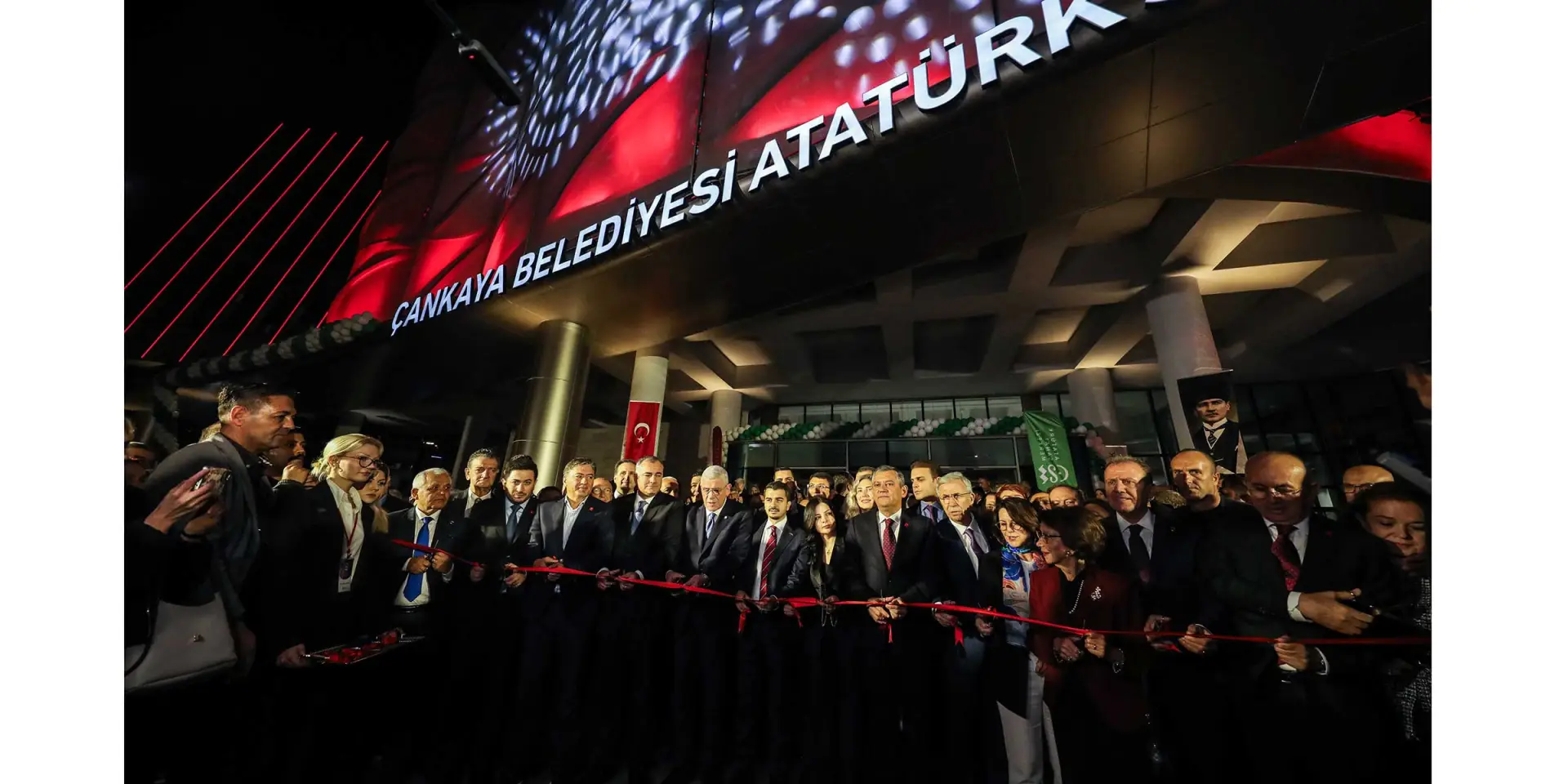 "Başkentin Parlayan Yıldızı" Atatürk Sanat Merkezi Açıldı
